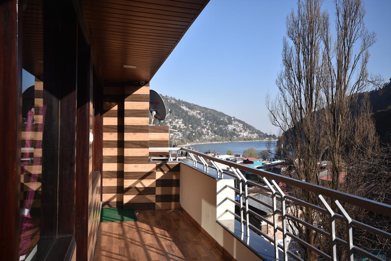 Cloud 7 Bed & Breakfast Нейнитал Екстериор снимка